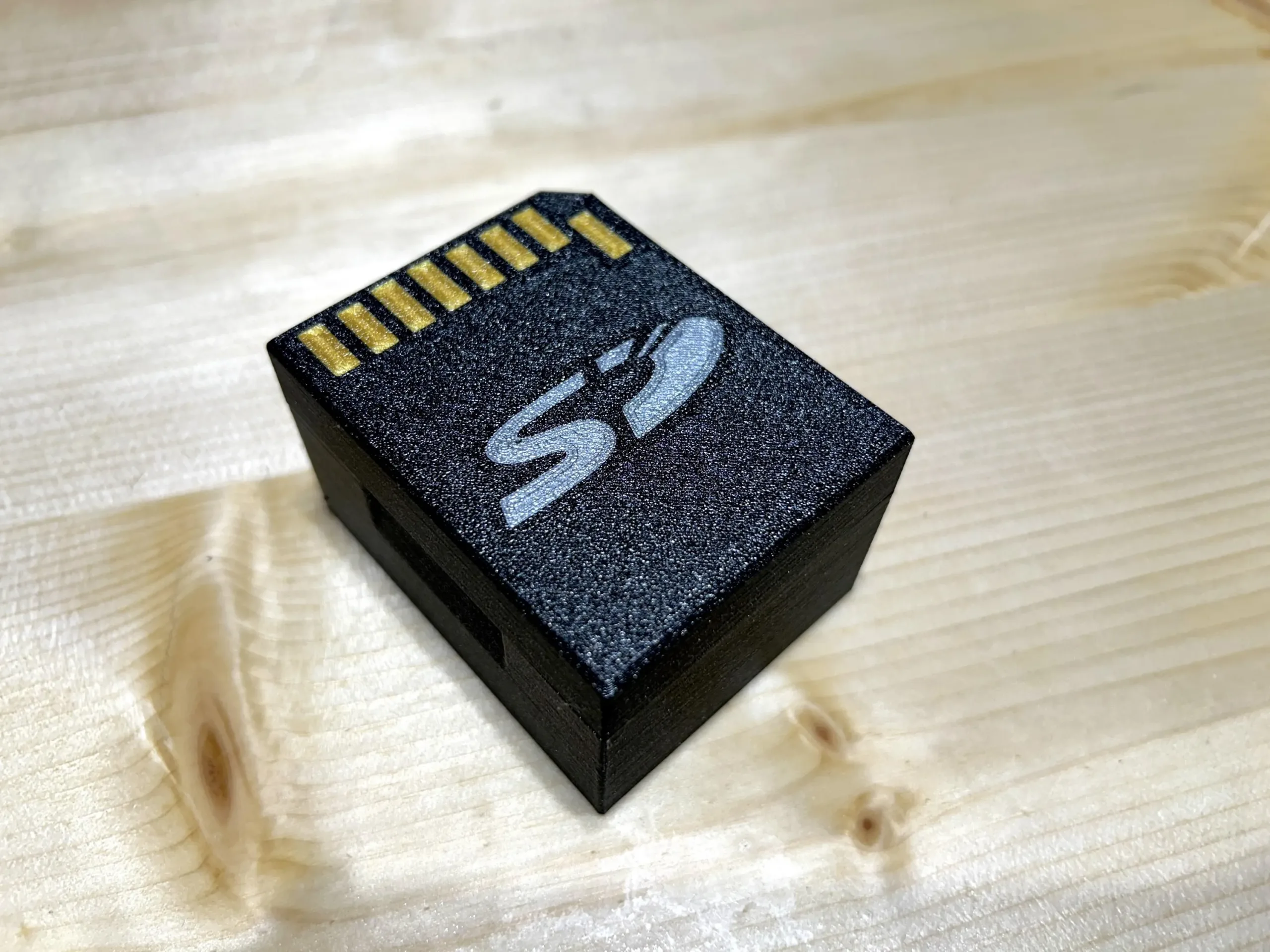 SD-Kartenbox – 24 Plätze für SD & microSD